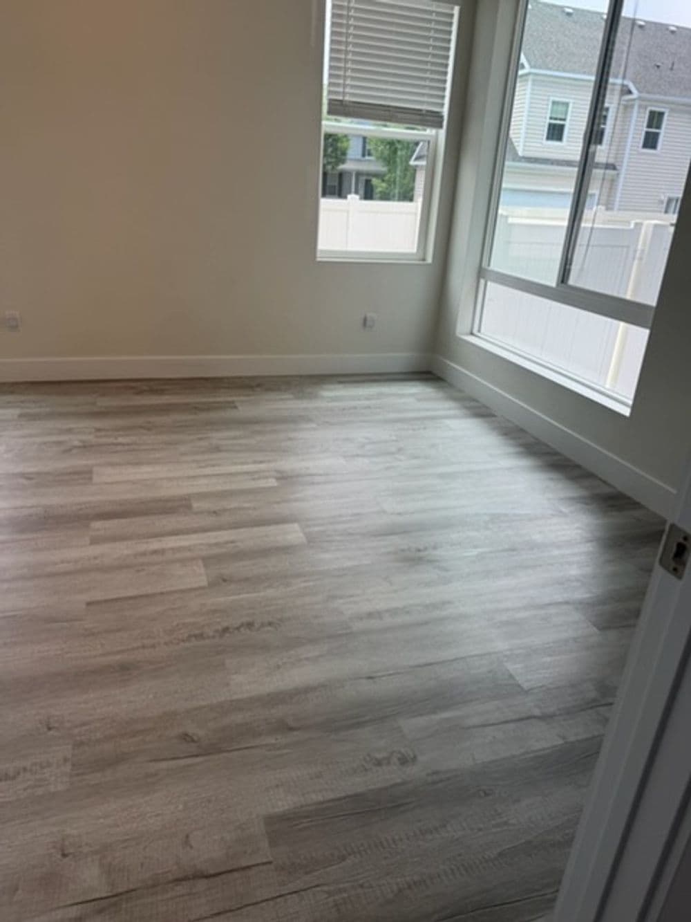 Gallery photos for Whole-Home Deep Clean for a Salt Lake City Homeowner: Image #3